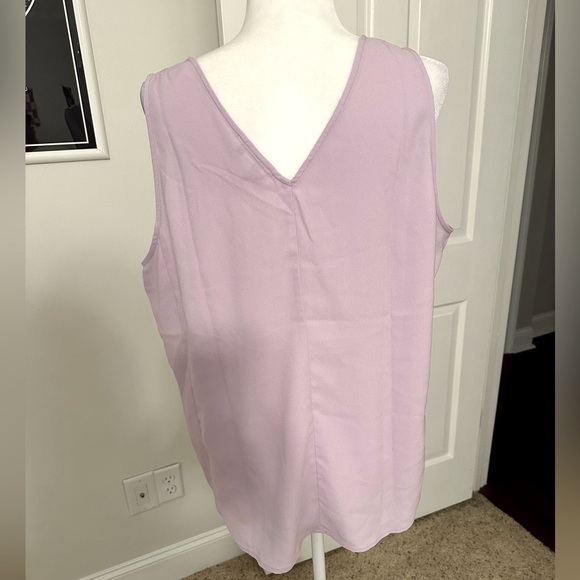 NWT Nordstrom V-Neck Tank - Picture 5 of 10